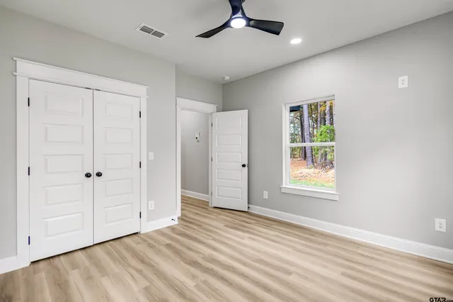 a bathroom with a toilet