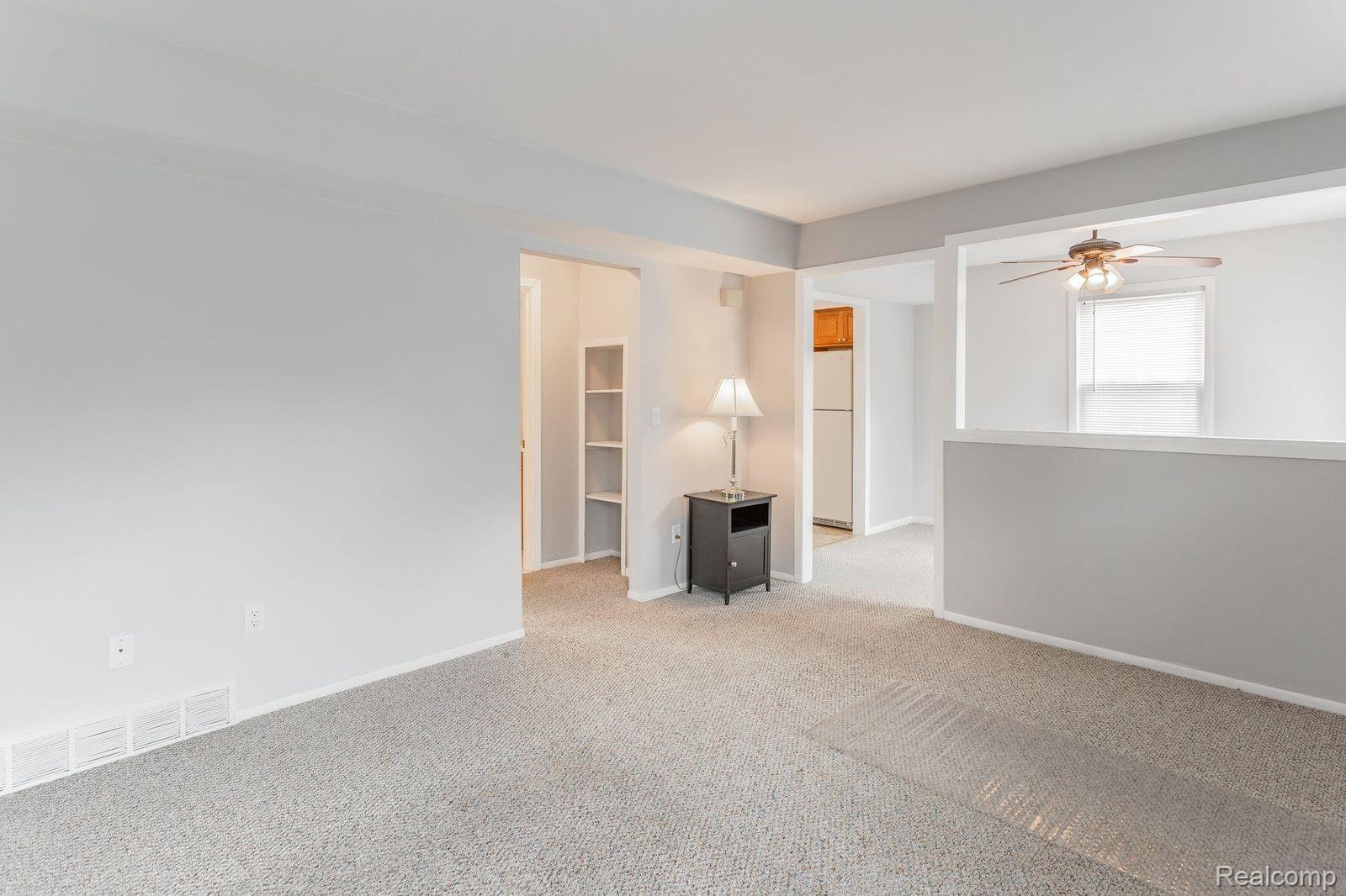 19450 Inkster Road Redford, MI 48240 - Photo 4 of 26 KACxyPJg.jpeg