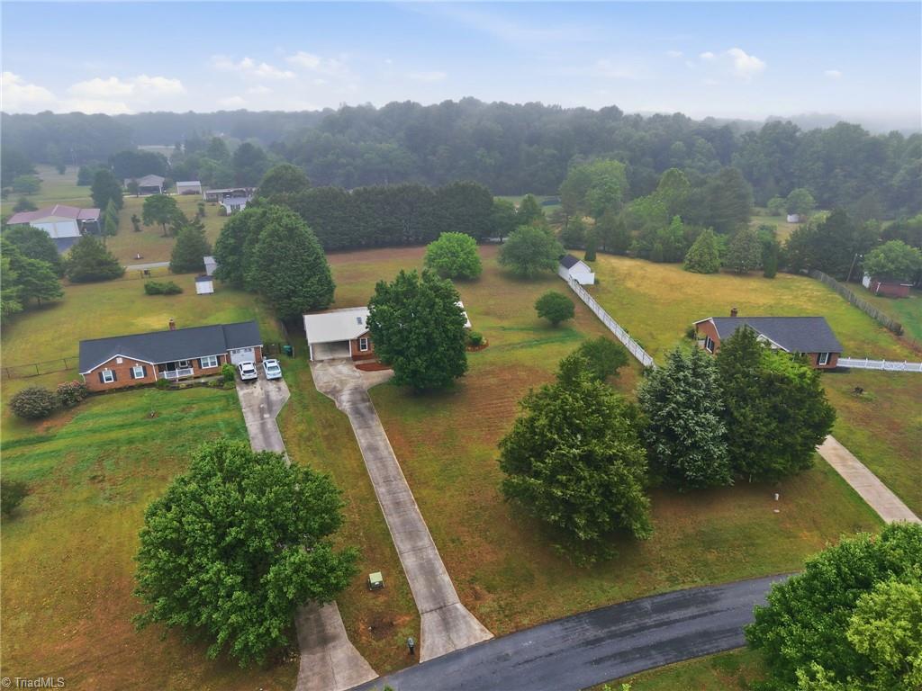 5200 Robin Lane Randleman, NC 27317 - Photo 30 of 40