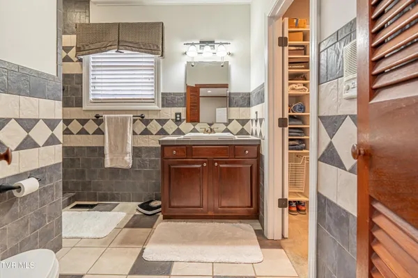 $649,000 | 625 Locust Street Northwest, Abingdon, VA 24210