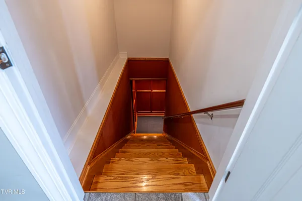 $649,000 | 625 Locust Street Northwest, Abingdon, VA 24210