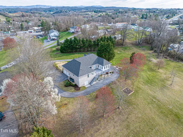 $649,000 | 625 Locust Street Northwest, Abingdon, VA 24210