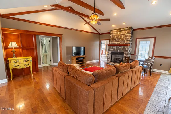 $649,000 | 625 Locust Street Northwest, Abingdon, VA 24210