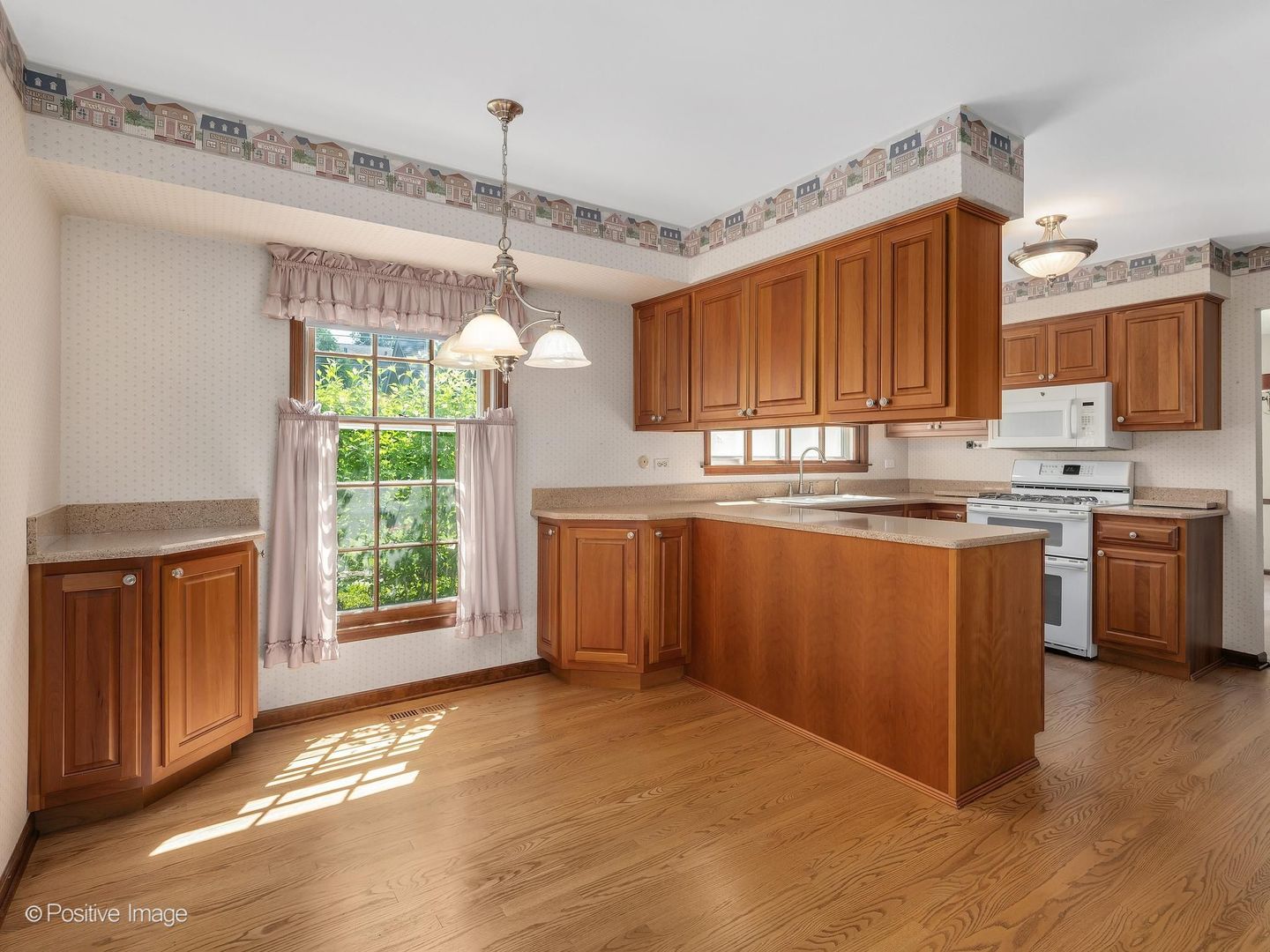 217 Rex Boulevard Elmhurst, IL 60126 - Photo 11 of 36
