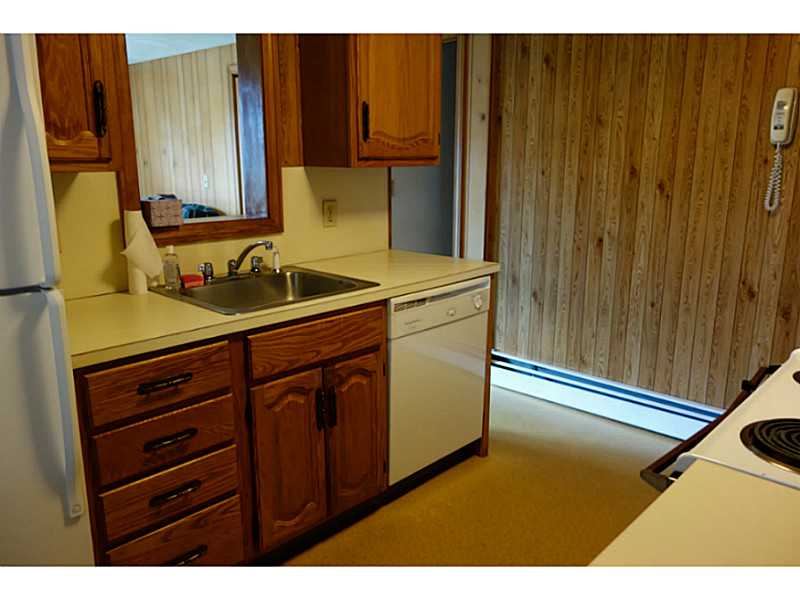 69 Ralston Street Warwick, RI 02888 - Photo 4 of 15 Kitchen.
