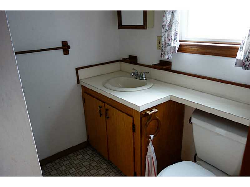 69 Ralston Street Warwick, RI 02888 - Photo 9 of 15 Bathroom.