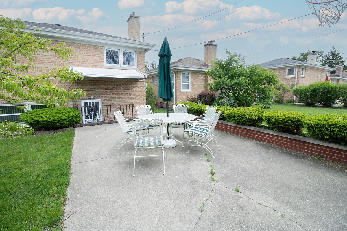 8662 North Merrill Street Niles, IL 60714 - Photo 25 of 27