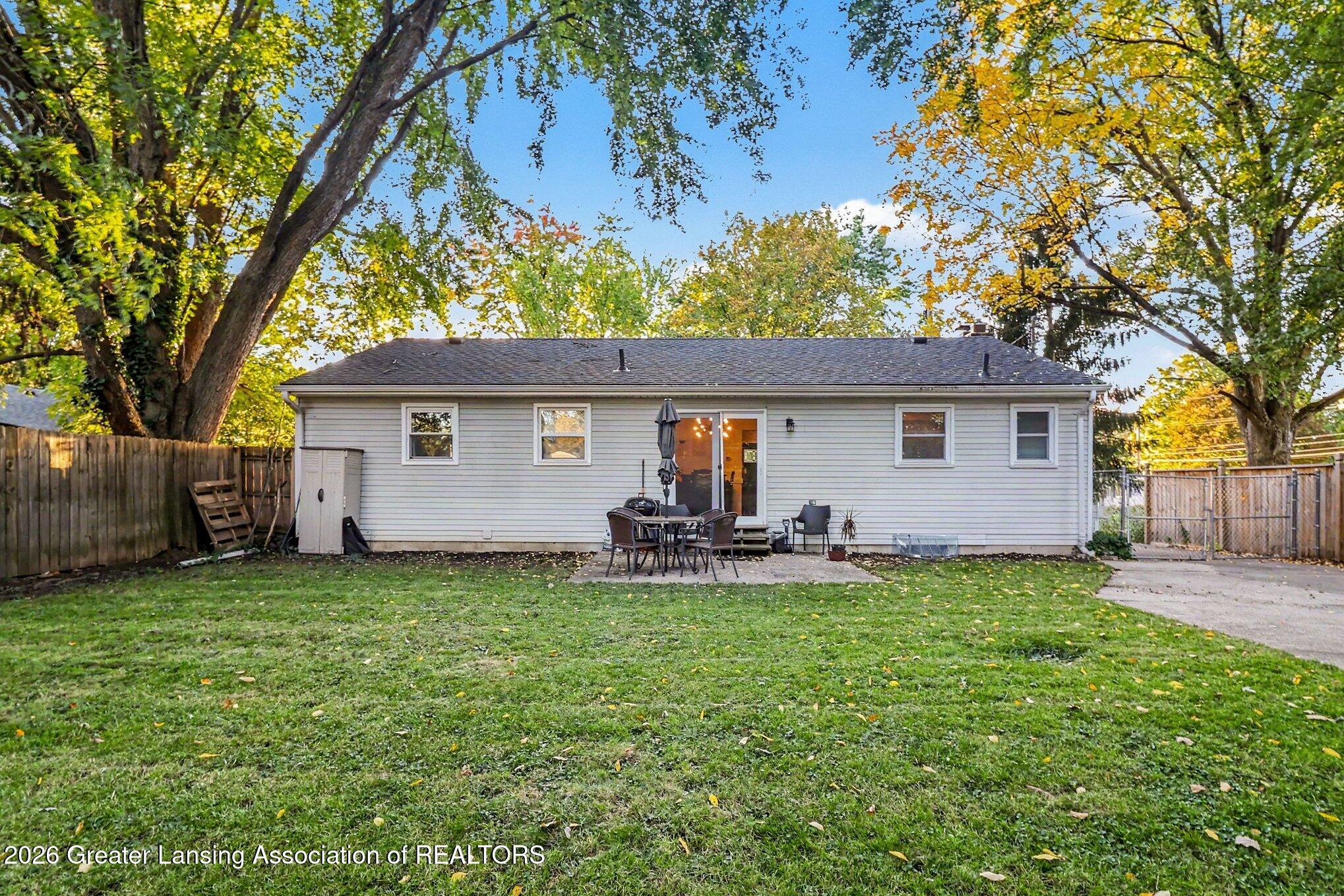 420 John R Street East Lansing, MI 48823 - Photo 15 of 16 015_file_5731