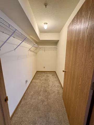 $1,200 | 4600 Grand Avenue, Unit A6, Davenport, IA 52807