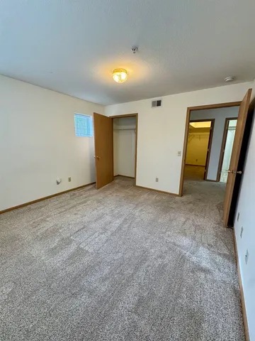 $1,200 | 4600 Grand Avenue, Unit A6, Davenport, IA 52807