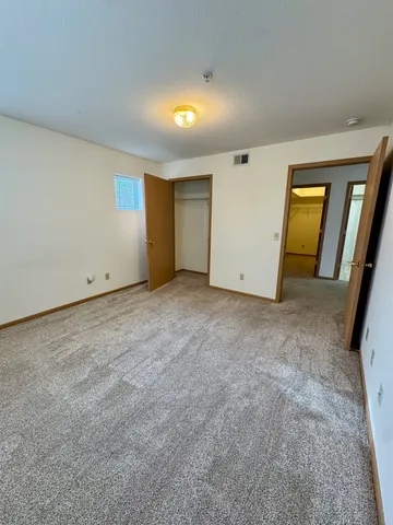 $1,200 | 4600 Grand Avenue, Unit A6, Davenport, IA 52807