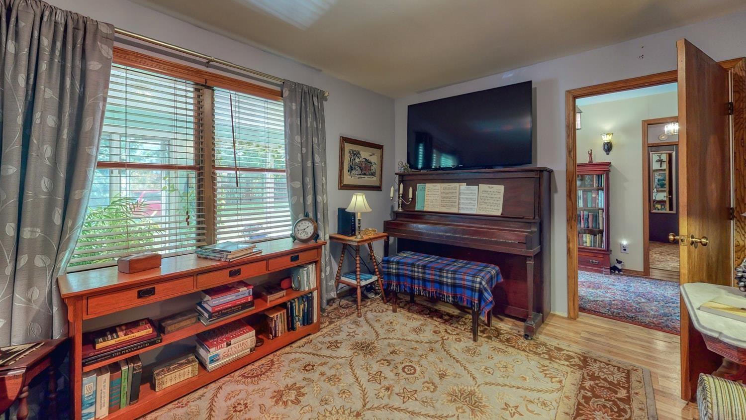 9660 West Elwren Road Bloomington, IN 47403 - Photo 9 of 35 Gallery Image 9