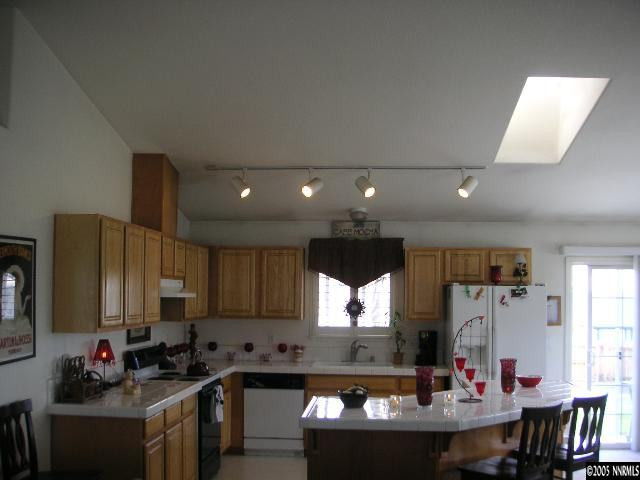 1014 Rook Way Sparks, NV 89441 - Photo 3 of 9 Photo 3