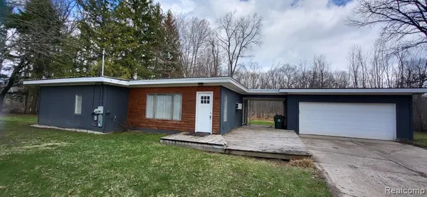 $1,800 | 477 Crediton Street, Lake Orion, MI 48362