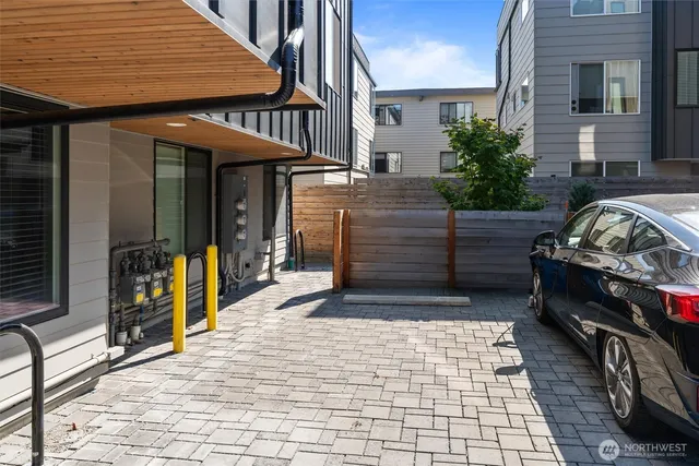 a view of a pathway with a house