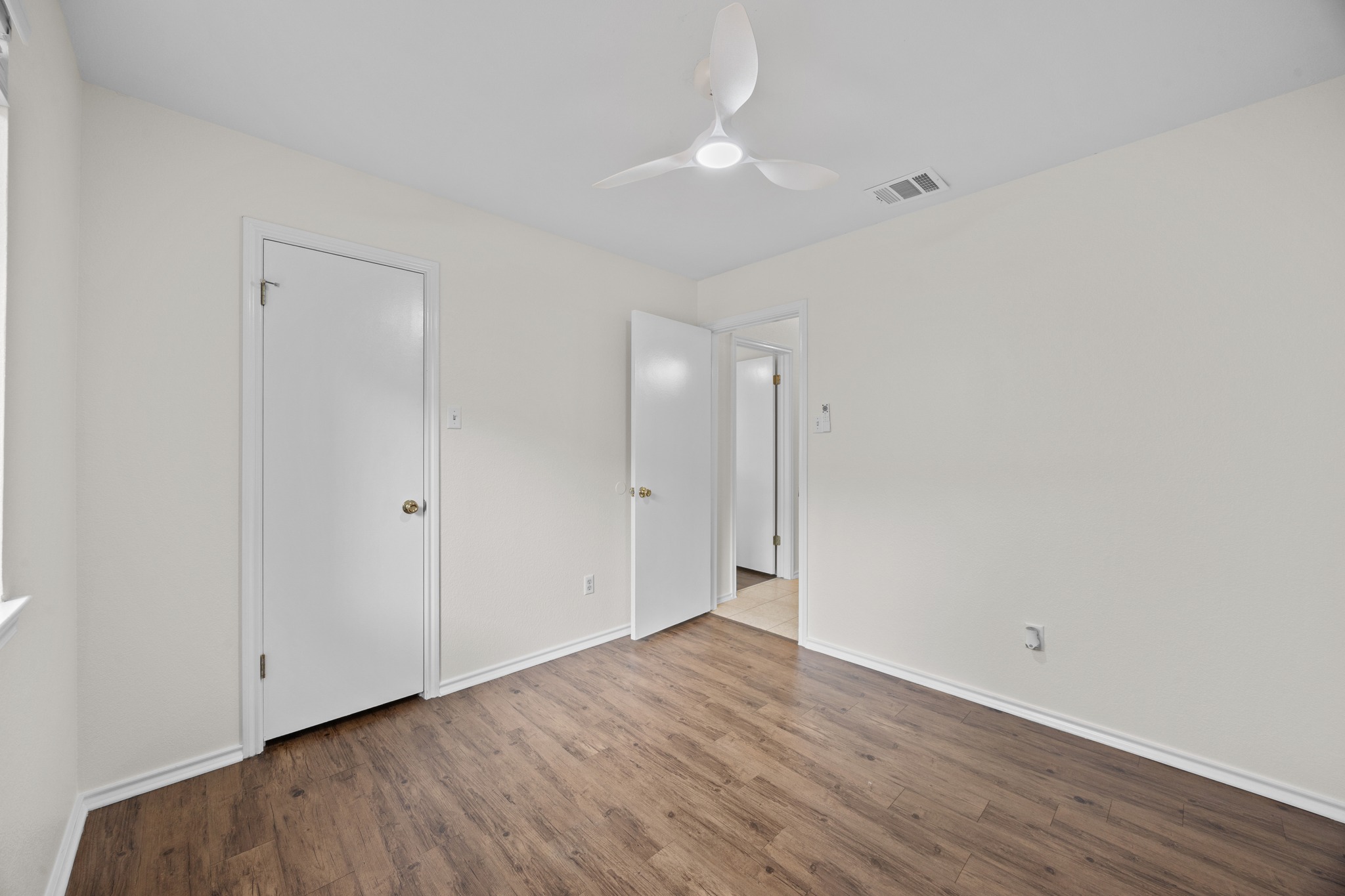 8219 Edgemoor Place Austin, TX 78749 - Photo 9 of 30 Updated light package.