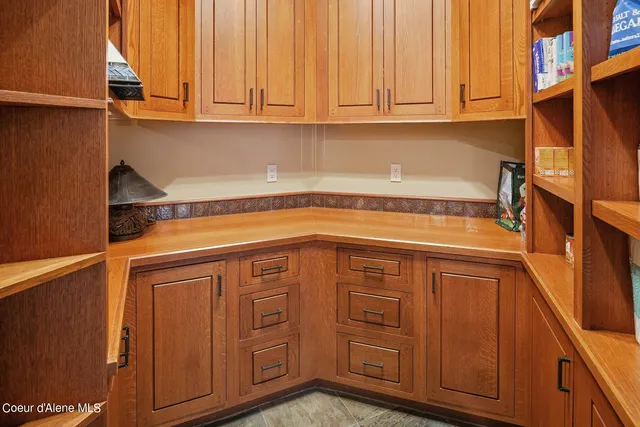 $8,800,000 | 203 Shannon Lane, Dover, ID 83825