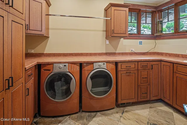 $8,800,000 | 203 Shannon Lane, Dover, ID 83825