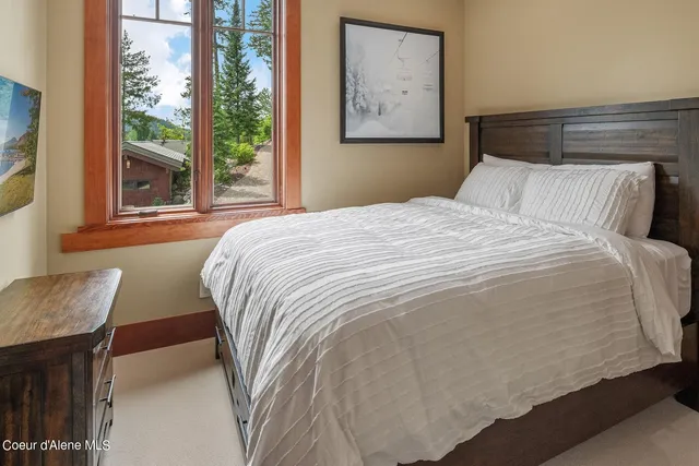 $8,800,000 | 203 Shannon Lane, Dover, ID 83825