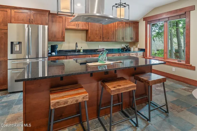 $8,800,000 | 203 Shannon Lane, Dover, ID 83825