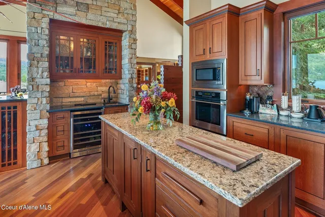 $8,800,000 | 203 Shannon Lane, Dover, ID 83825