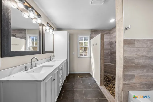 a bathroom with a bathtub