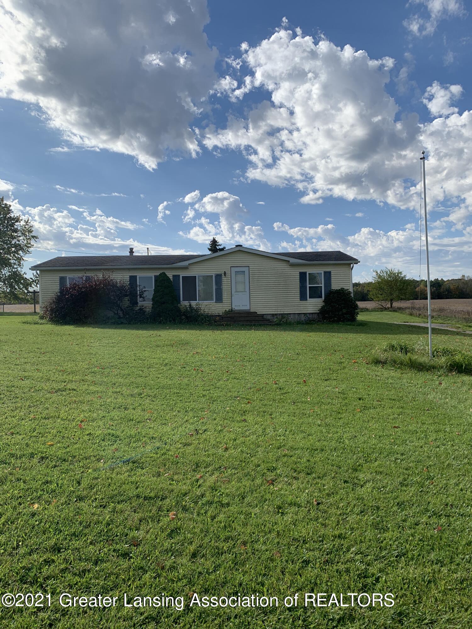 5761 West Columbia Road Mason, MI 48854 - Photo 2 of 26 5