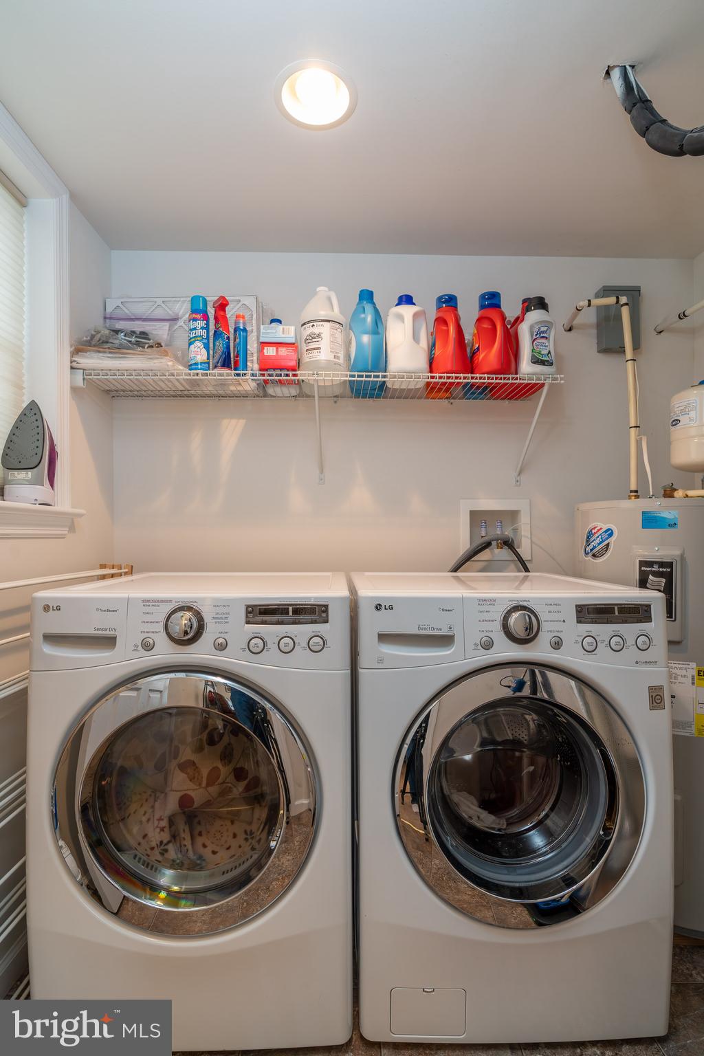 28 A Lititz Run Road Lititz, PA 17543 - Photo 18 of 29 Washer and dryer are included