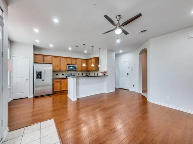 $259,000 | 950 Henderson Street, Fort Worth, TX 76102