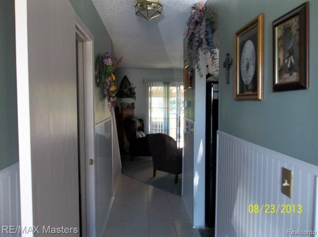 18640 Rudgate Street, Unit 57 Southgate, MI 48195 - Photo 4 of 14 Rudgate Hall.jpg