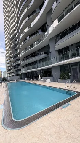 $8,500 | 1000 Brickell Plaza, Unit 4009, Miami, FL 33131