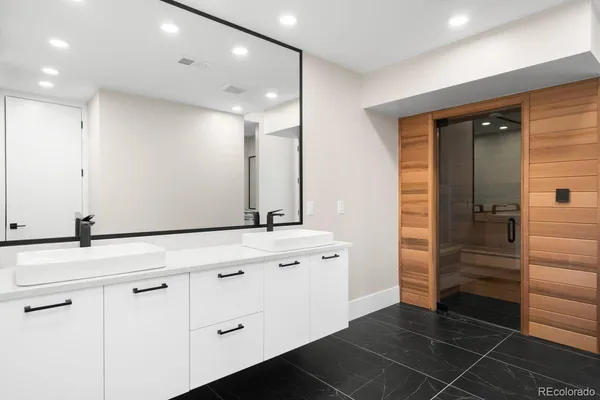 $5,760,000 | 6954 South Espana Way, Centennial, CO 80016