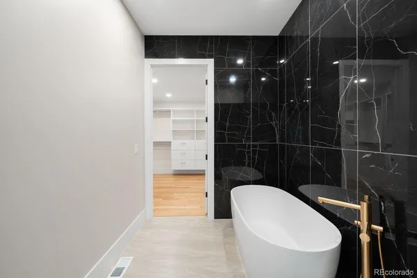 $5,760,000 | 6954 South Espana Way, Centennial, CO 80016