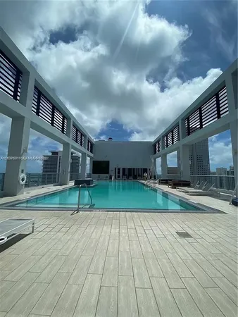 $2,450 | 151 Southeast 1st Street, Unit 2405, Miami, FL 33131