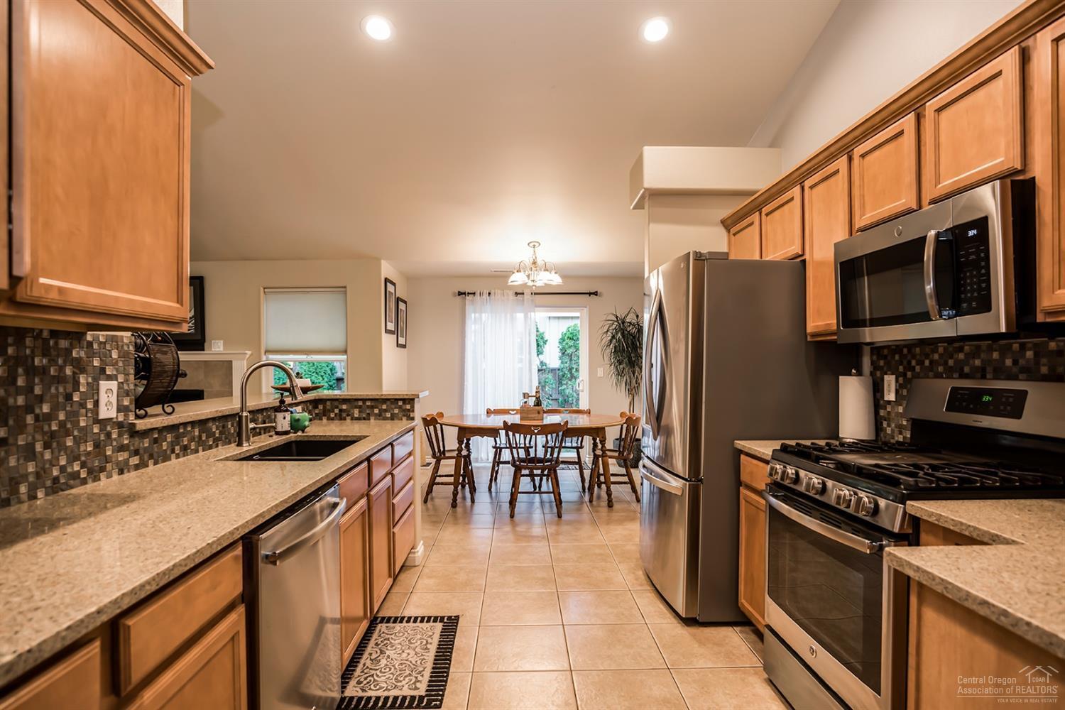19553 Fishhawk Loop Bend, OR 97702 - Photo 10 of 25 Additional Photo