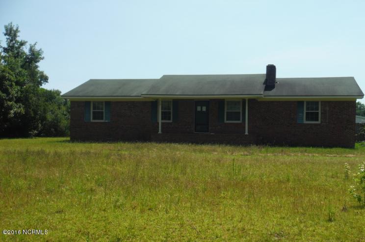 463 Caison Loop Road Southeast Winnabow, NC 28479 - Photo 1 of 5 front_yard