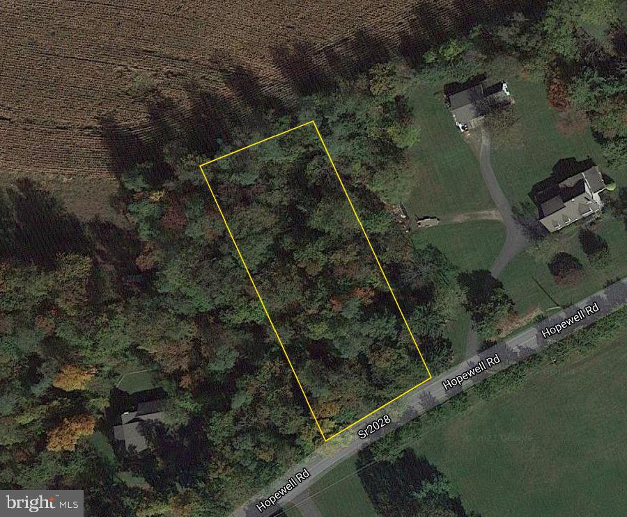 1800 Hopewell Road Elverson, PA 19520 - Photo 2 of 8 Gallery Image 2