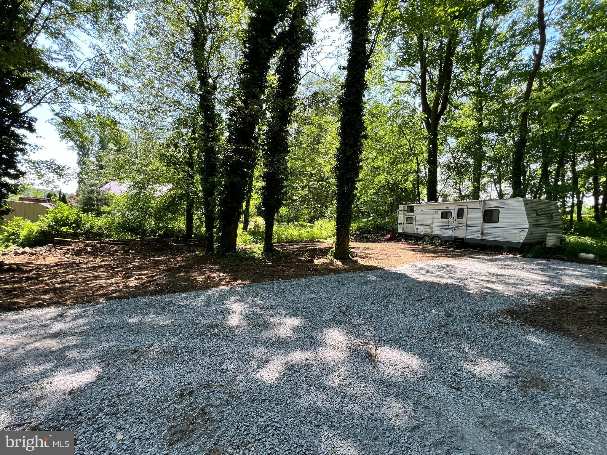 1800 Hopewell Road Elverson, PA 19520 - Photo 5 of 8 Gallery Image 5