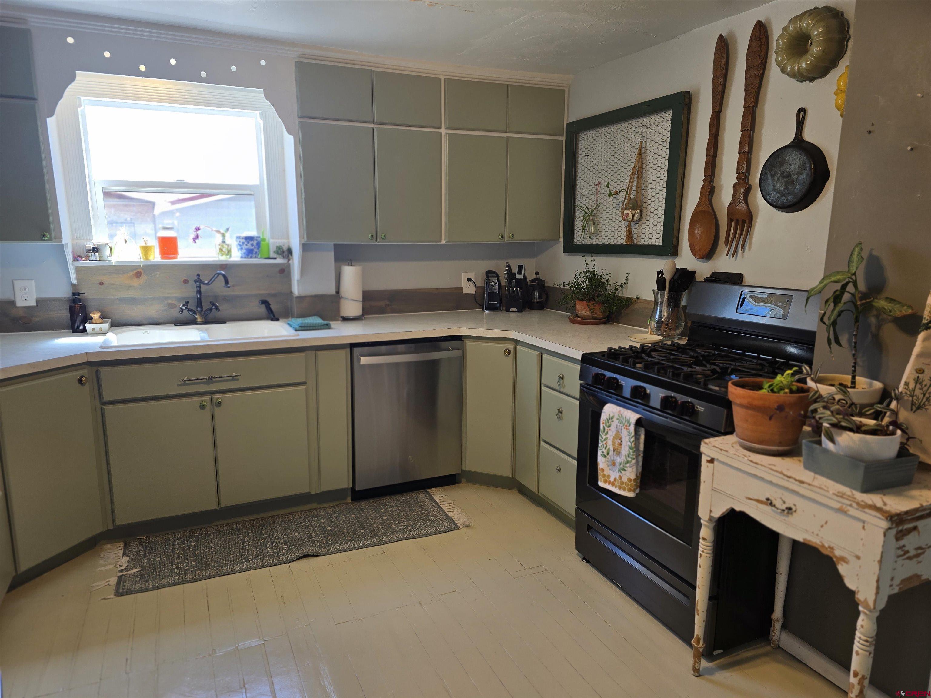 245 Northwest 3rd Street Cedaredge, CO 81413 - Photo 11 of 42