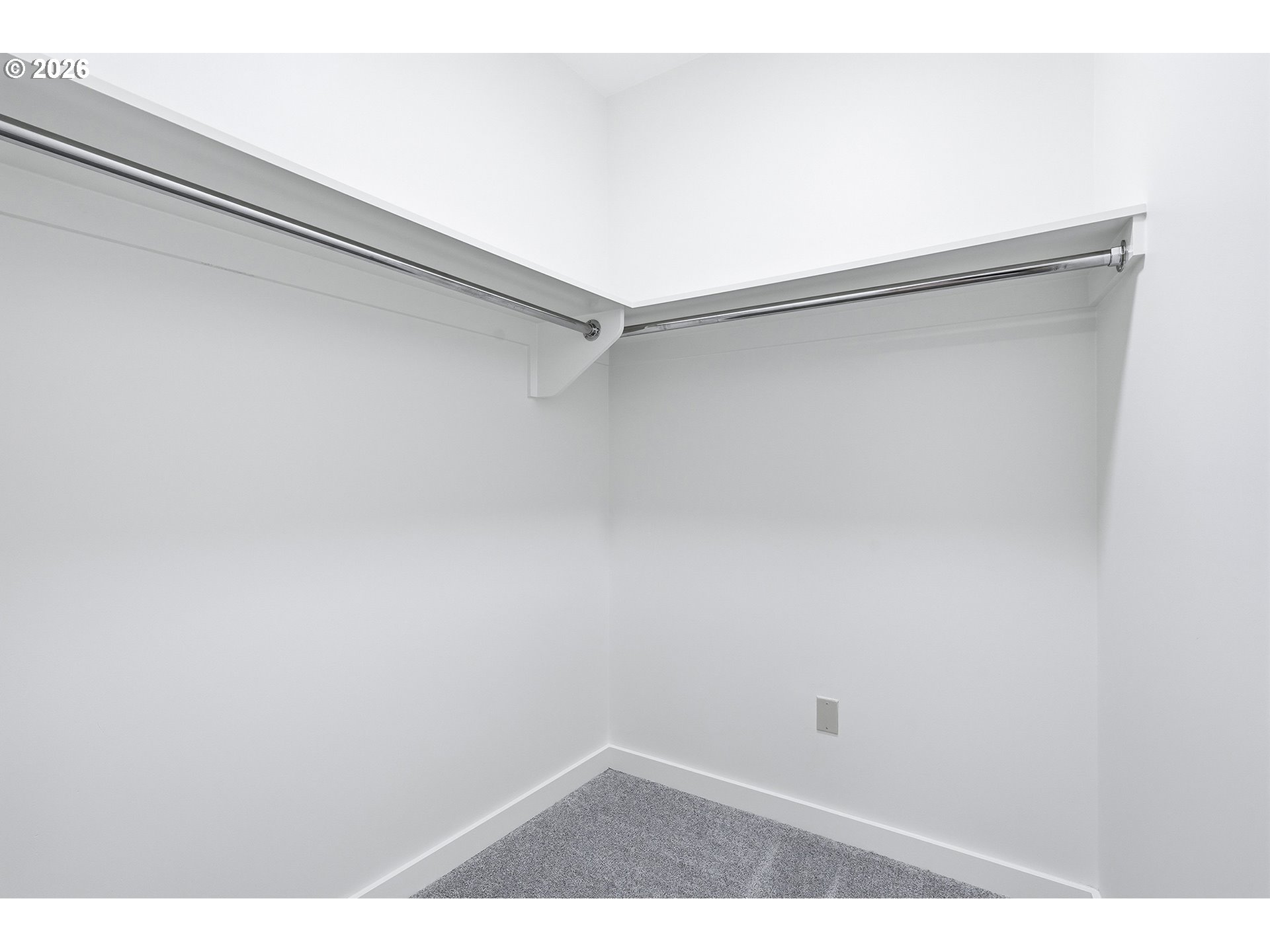 12600 Southwest Crescent Street, Unit 216 Beaverton, OR 97005 - Photo 9 of 40 Primary Bedroom