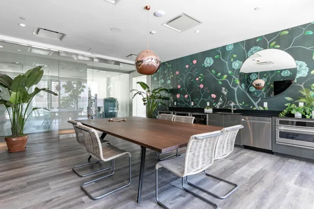 $3,025 | 545 Vanderbilt Avenue, Unit PH2A | Prospect Heights