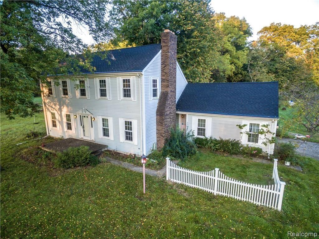 23001 Currie Road South Lyon, MI 48178 - Photo 1 of 63 Currie-2.jpg