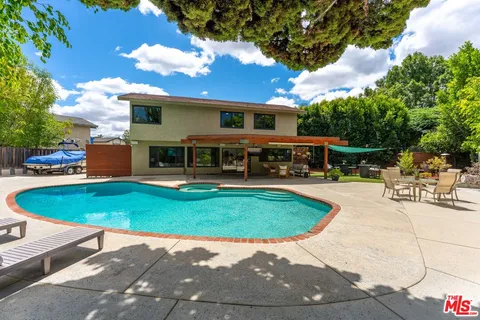 $1,399,999 | 2231 Willowpark Court, Thousand Oaks, CA 91362