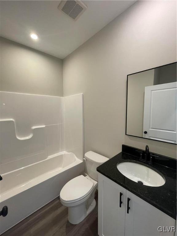 201 Behrens Road Jim Thorpe, PA 18229 - Photo 13 of 20 Hallway Bathroom