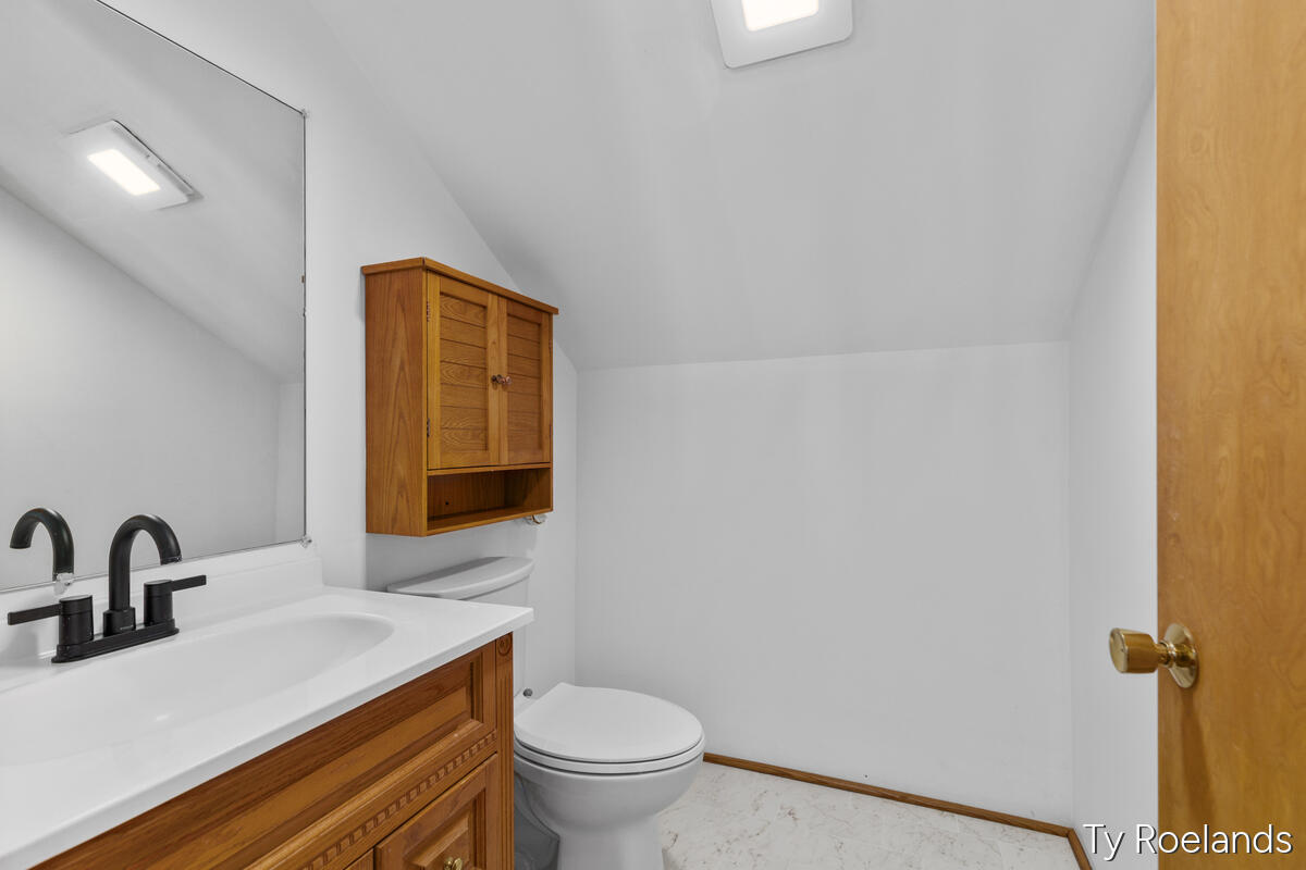1067 Somers Road Lyons, MI 48851 - Photo 17 of 26 1067-Somers_014
