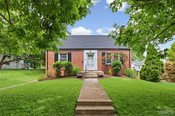 $325,000 | 3171 Leola Avenue, St. Louis, MO 63139