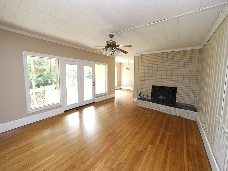1303 Goodwin Road Durham, NC 27712 - Photo 2 of 12 Great Room