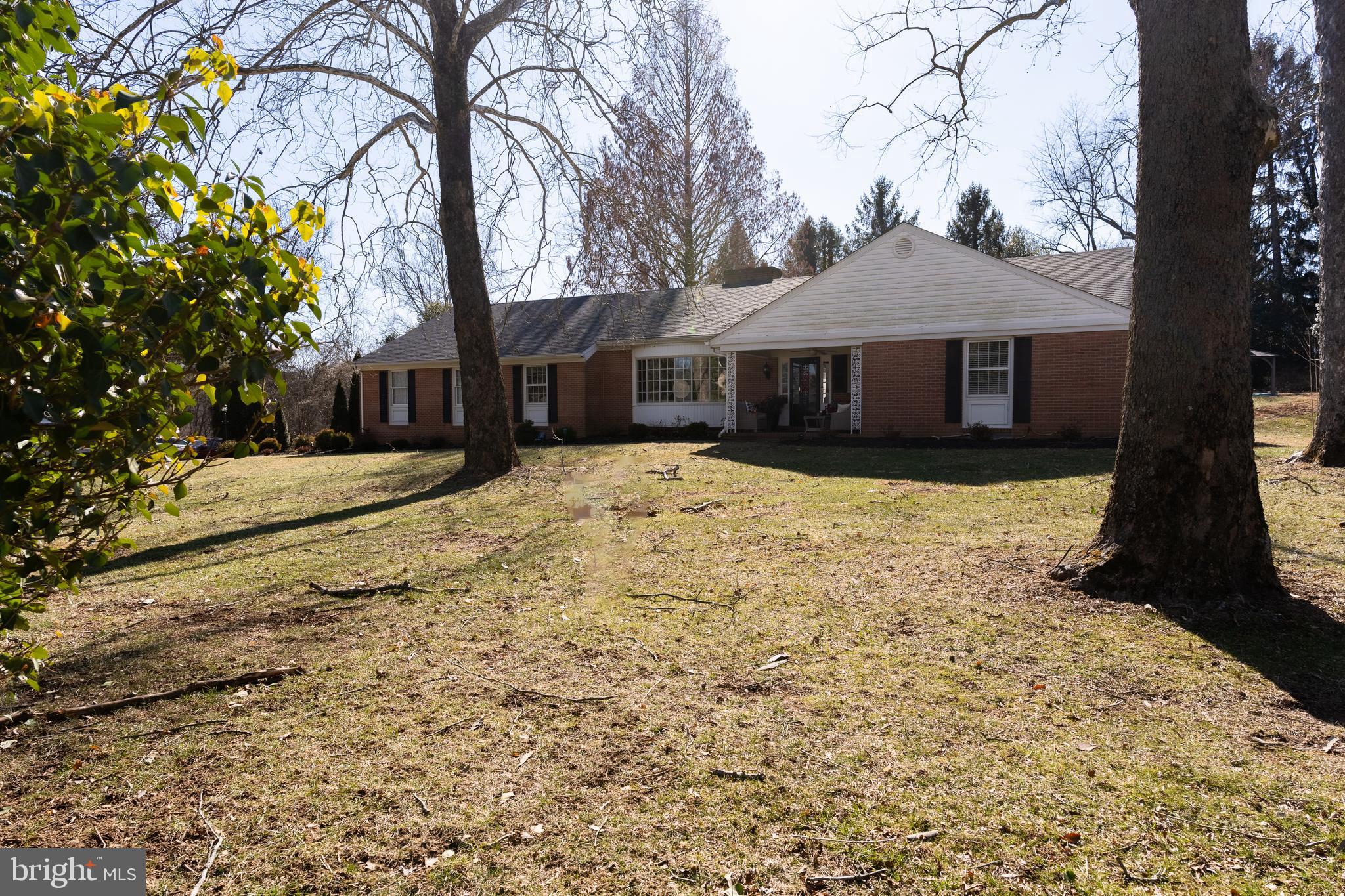 Discover 1600 Pot Spring!