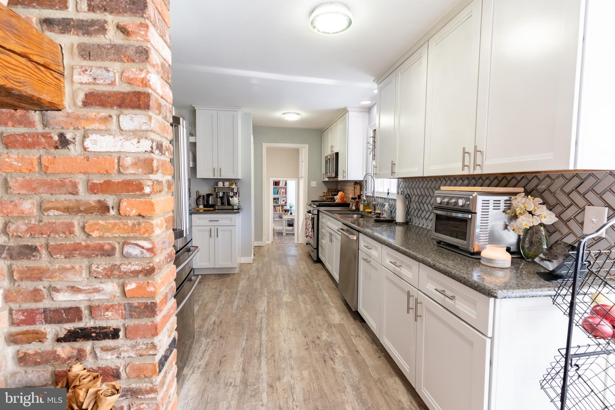 1600 Pot Spring Road Lutherville-Timonium, MD 21093 - Photo 43 of 58 Quartz Counters