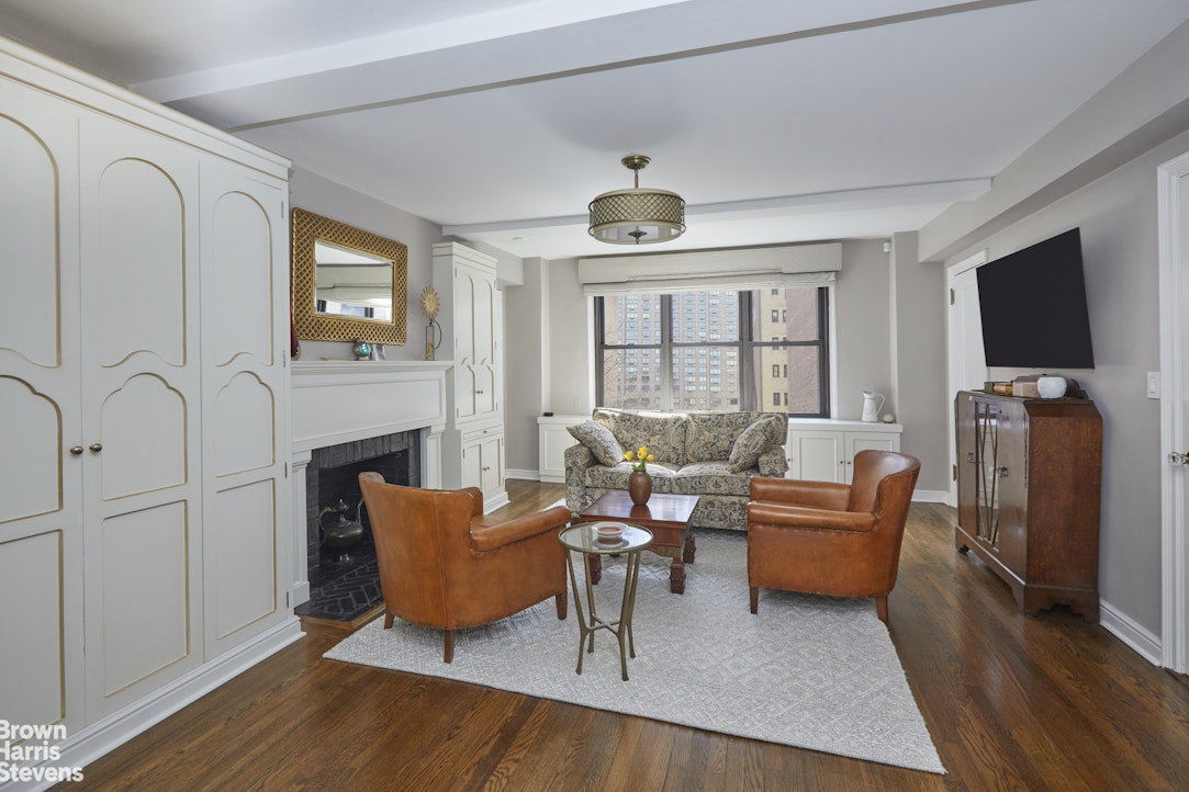 210 East 73rd Street, Unit 7F Manhattan, NY 10021 - Photo 1 of 10